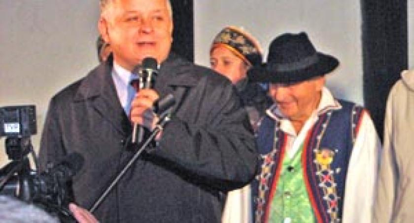 Lech Kaczyński: Oczyścić elity! Prezydent w Sianowie