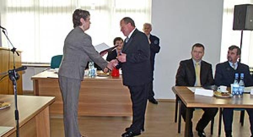 W Żukowie (prawie) bez zmian. Pierwsza sesja nowej rady