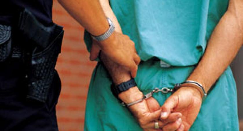Policja w kartuskich lokalach. Będą wpadać co dwa tygodnie