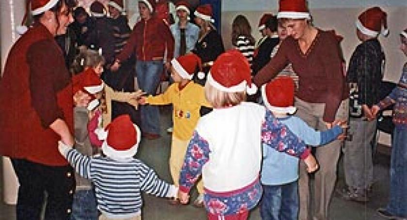 Mikołajki w Łapinie. Sołectwo ugościło setkę dzieci