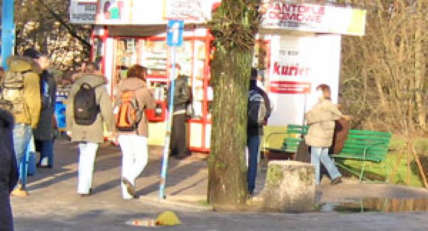 ...bo nie wpuścili ich do dyskoteki. Demolka w centrum Kartuz