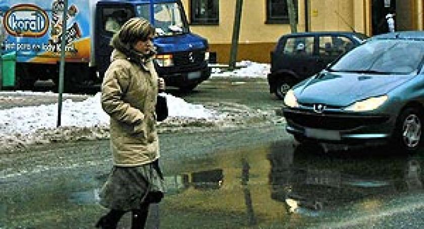 Czarny rekord potrąceń pieszych. Co się dzieje na kartuskich drogach?