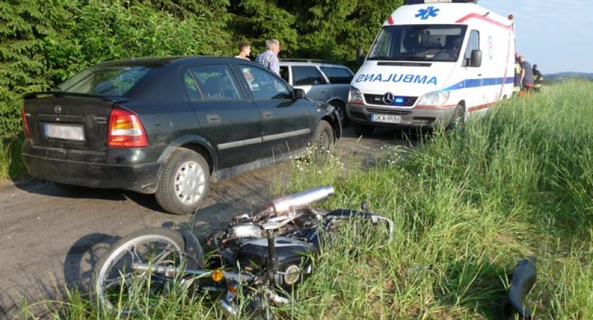 Zderzenie osobówki z motocyklem - ZDJĘCIA