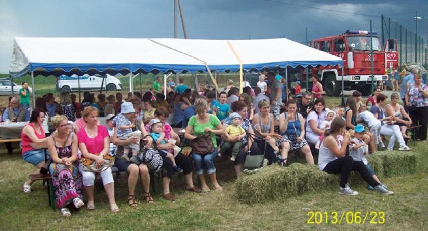 Wilanowo. Festynowe powitanie lata