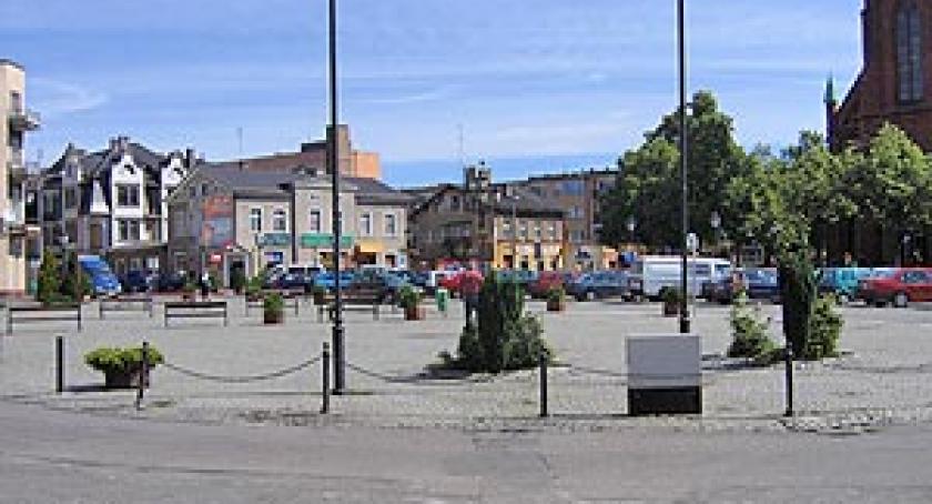 Rynek wypięknieje dopiero... pod koniec lata