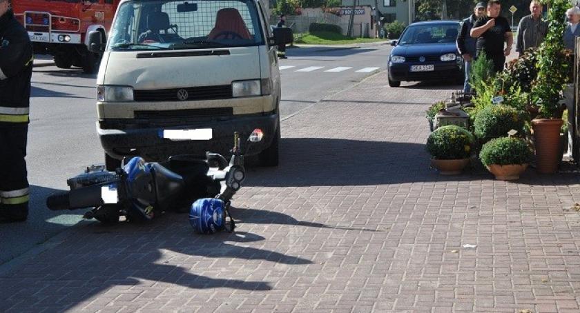Gowidlino. Bus zderzył się ze skuterem 