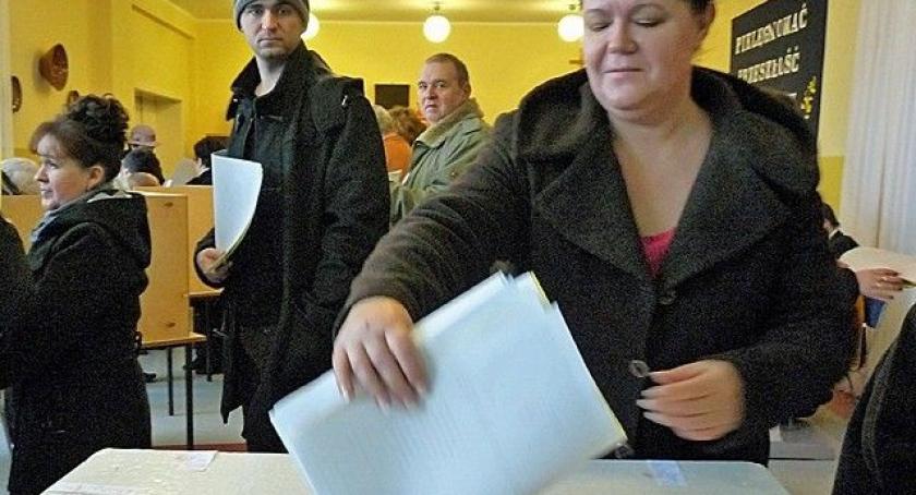 Kartuzy. Ustalono termin konsultacji społecznych w sprawie podziału gminy