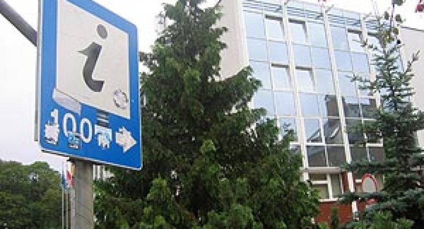 Gdzie jest Informacja Turystyczna? Redakcja kartuzy.info pomaga turystom