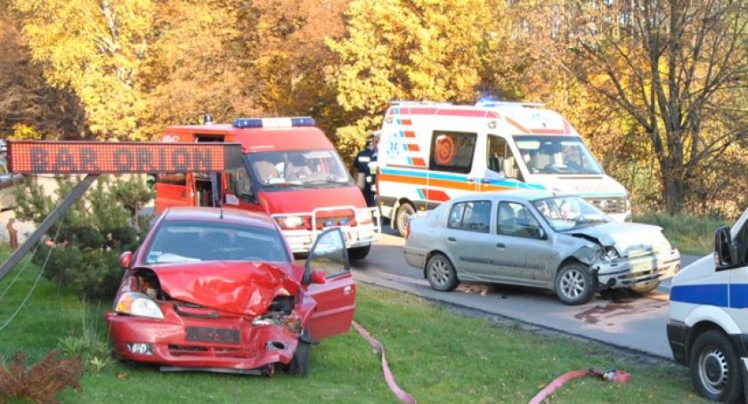 Kobysewo. Zderzenie dwóch aut - są ranni