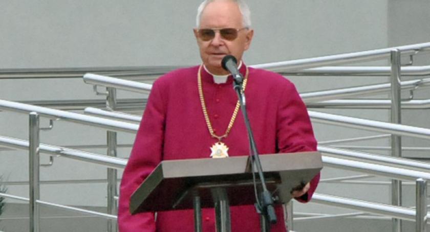 Ks. prałat Tadeusz Misiorny Honorowym Obywatelem Kartuz