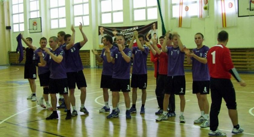 Piłka Ręczna. Mecz-kuriozum na inaugurację III ligi w Kartuzach