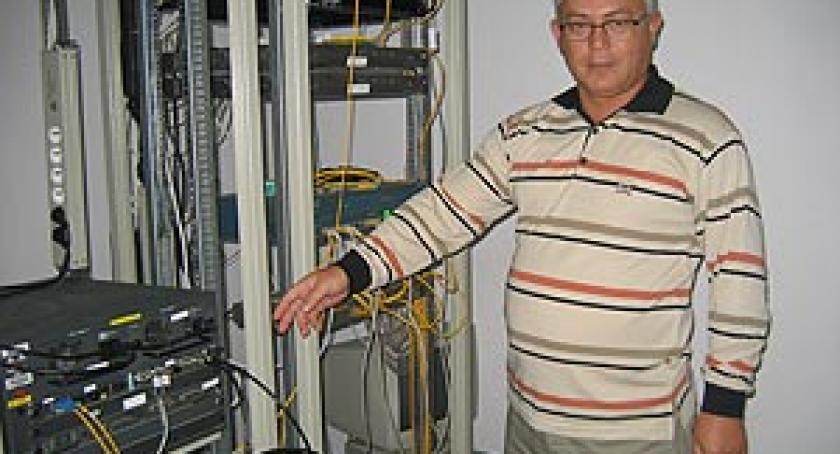 Trzy w jednym, czyli telewizja kablowa, internet oraz telefonia. Nowa oferta firmy Teletronik
