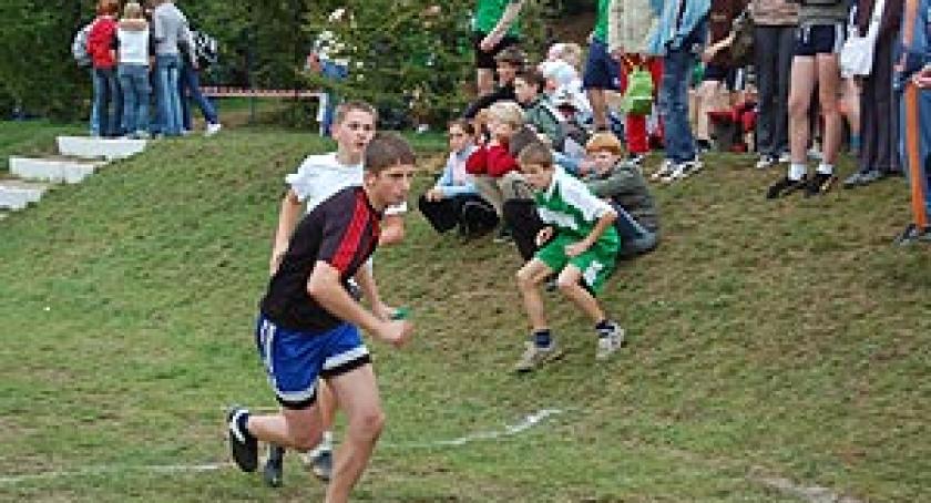 Rozpoczęły się Gminne Igrzyska Młodzieży Szkolnej i Gminna Gimnazjada. Sportowcy z Banina zwycięzcami sztafety