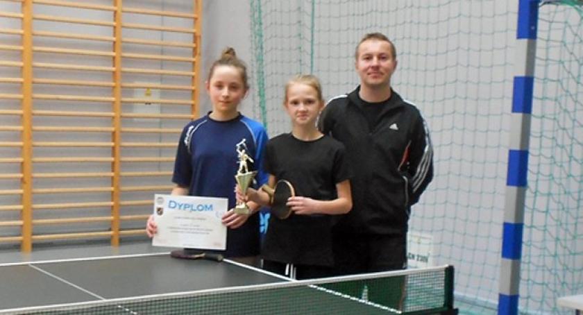 Sportowe sukcesy powiatu w szkolnej rywalizacji