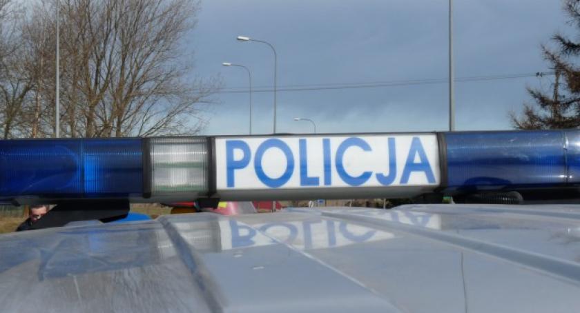 Borkowo. Pijany 18-latek dewastował szkołę