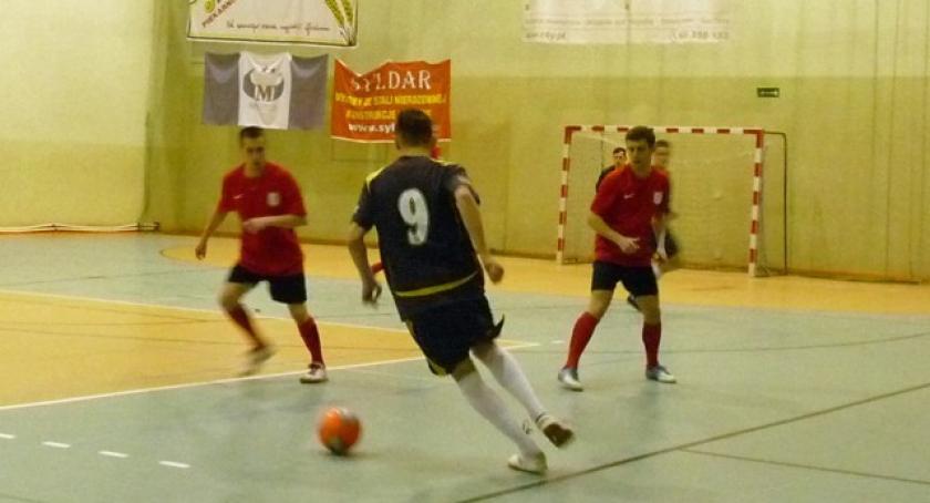 Demolka w Superlidze - 25 goli w meczu Graham-Timret