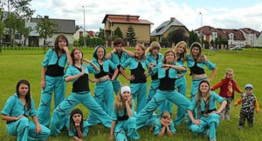 W rytmie black dance