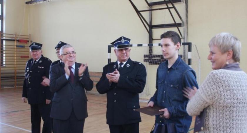 Banino. 13-latek ocalił rodzinę przed zaczadzeniem