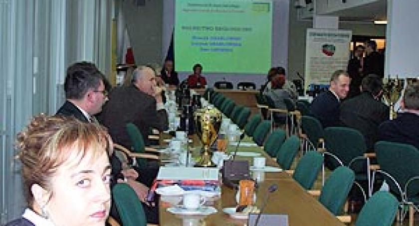 Nominacje i nagrody dla przodkowskich nauczycieli. Realizują program rolnictwo ekologiczne