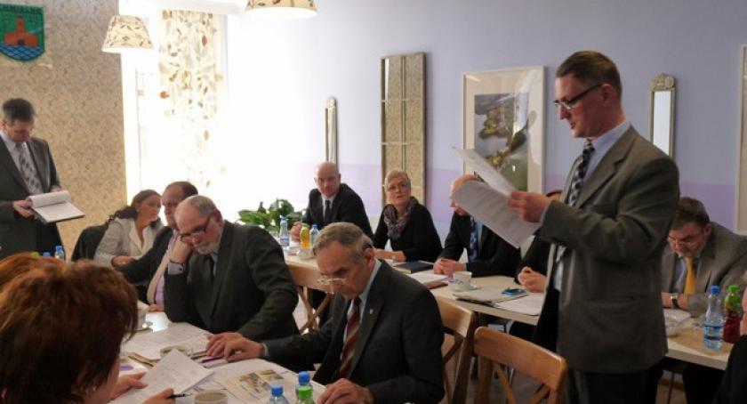 Chmielno. Przedwyborcza próba sił na sesji