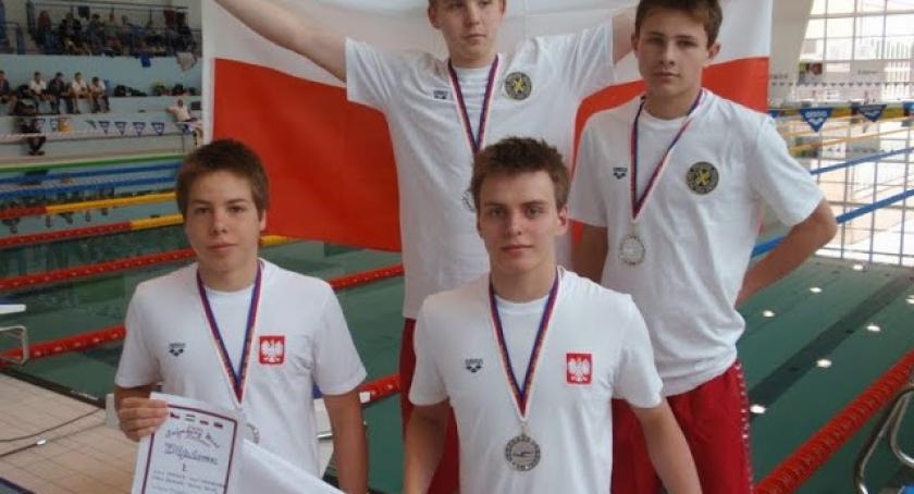 Pływanie. Skierka znów z medalami w kadrze narodowej