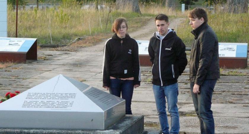 Przodkowo. Uczniowie ZSP zwiedzili niemiecki obóz Ravensbrück 