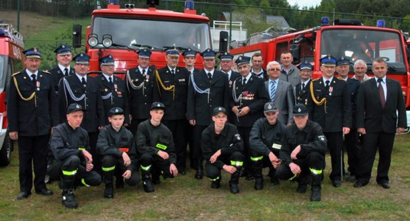 Potrójny jubileusz w Borzestowie. Świętowali strażacy, szkoła i parafia