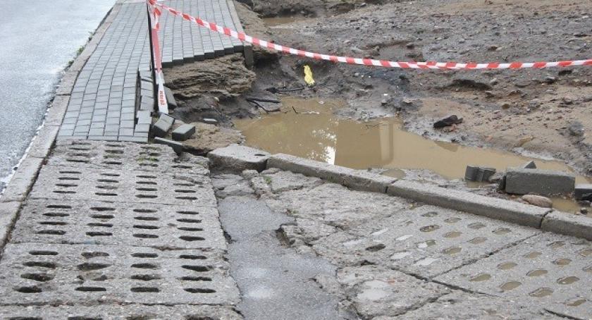 Ruszyły naprawy po sobotnich ulewach - straty idą w miliony