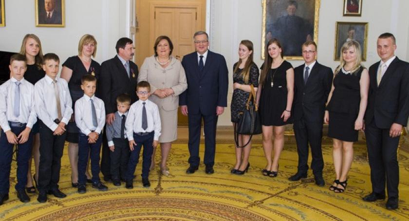 Rodzina Toruńczaków z Załakowa odznaczona Złotym Krzyżem Zasługi 
