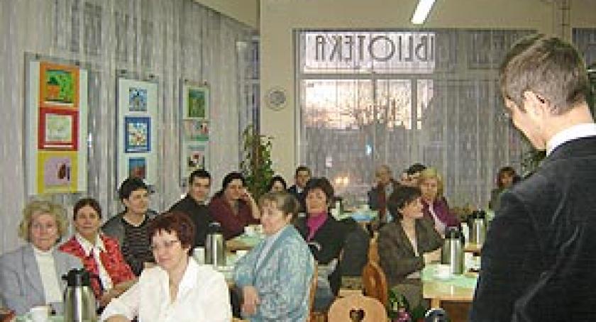 Jacek Dehnel w kartuskiej bibliotece