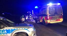 Kolizja z udziałem policjanta. Był tak pijany, że wypadł z pojazdu