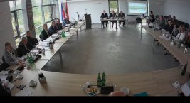 Wójt Stężycy do radnego: Zachowuje się pan, jakby spadł z księżyca! Wraca temat rozbudowy stadionu