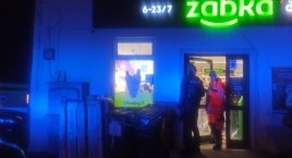 Dzierżążno. Napaść na właściciela sklepu sieci Żabka