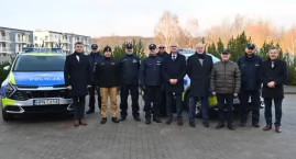 Dwa nowe radiowozy dla kartuskich policjantów