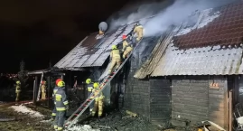 Przyjaźń. Spłonął budynek mieszkalny - dwie osoby w szpitalu