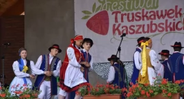 Chmielno. VIII Festiwal Truskawek Kaszubskich