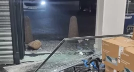 Włamali się do Neonetu, podczas pościgu za nimi wpadli do rzeki i uciekli na piechotę
