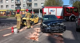 Kartuzy. Kolizja trzech samochodów na skrzyżowaniu Gdańskiej z Parkową