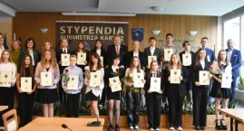 Burmistrz Kartuz nagrodził najzdolniejszą młodzież. &hellip;