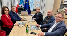 Doświetlenie przejścia i radary prędkości. Ustalenia po spotkaniu w starostwie