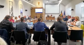 Zdjęcie przedstawia: Żukowo zatwierdza zmiany budżetowe. Kontrowersyjny projekt tężni wycofany