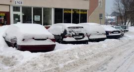 Kartuzy. Problemy z odśnieżaniem parkingów