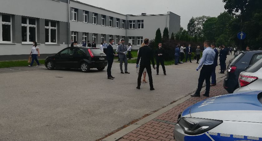 Alarm bombowy na maturach