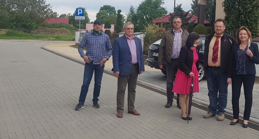Odebrali kolejny etap remontu dróg na os. Jagiellońskim 
