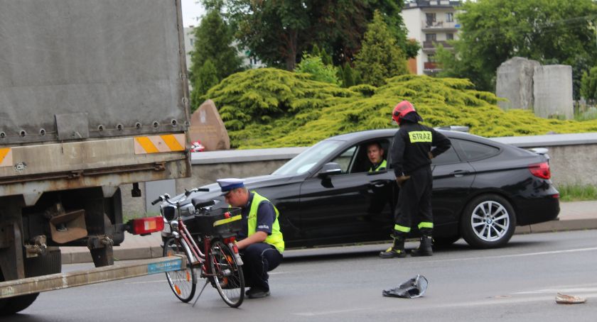 Wypadek z udziałem rowerzystki