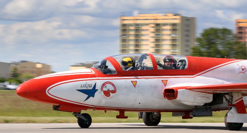 Szkolą kolejne pokolenia pilotów