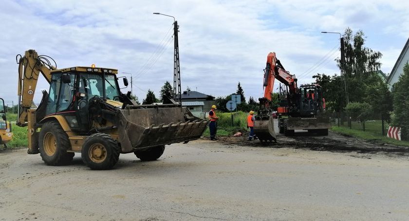Trwa budowa sieci kanalizacyjnej w os. Michalinów 