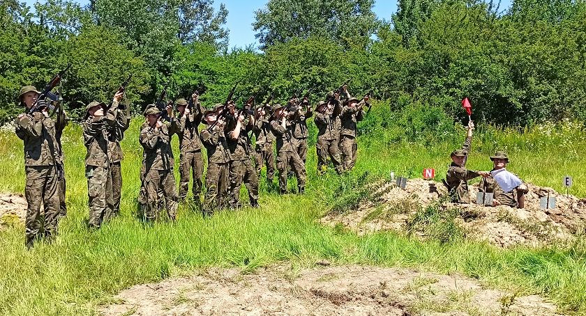 LAW: Podchorążowie szkolili się na poligonie 