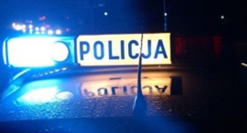 Pijany 17-letni motorowerzysta zderzył się z samochodem