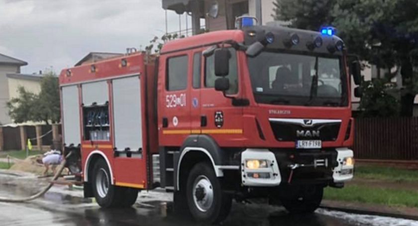 Weszli do mieszkania i znaleźli... nieboszczyka